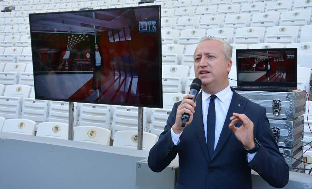 Divan Grubu Deniz Dikkaya ev sahipliğinde Vodafone Park'da acenteleriyle buluştu.