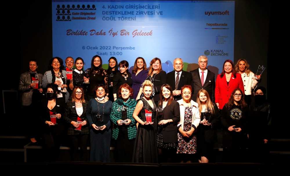  4.Kadın Girişimcileri Destekleme Zirvesi ve Ödül Töreni SaltGalata'da yapıldı