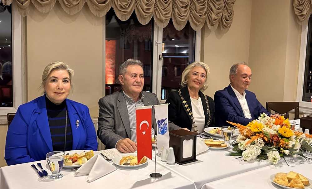 Bursa Skal Kulübü olağan toplantısını Uludağ Genç Yazıcı Hotel'in ev sahipliğinde Uludağ’da gerçekleştirdi.