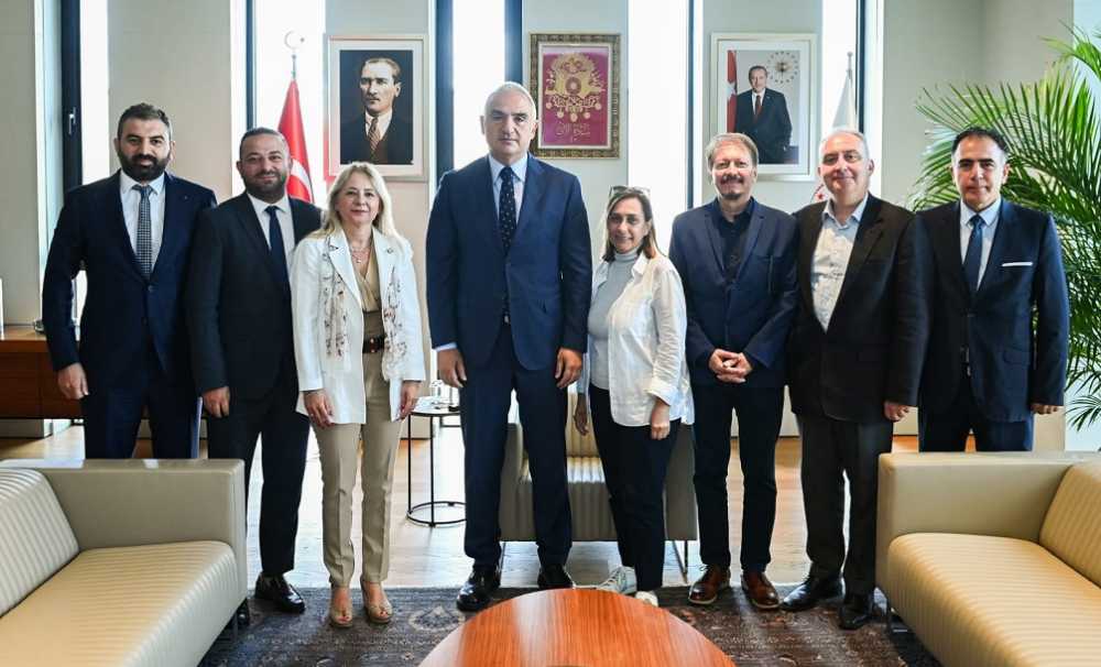 Kültür ve Turizm Bakanı Mehmet Nuri Ersoy (İSATAG) Yönetim Kurulu’nu kabul etti.