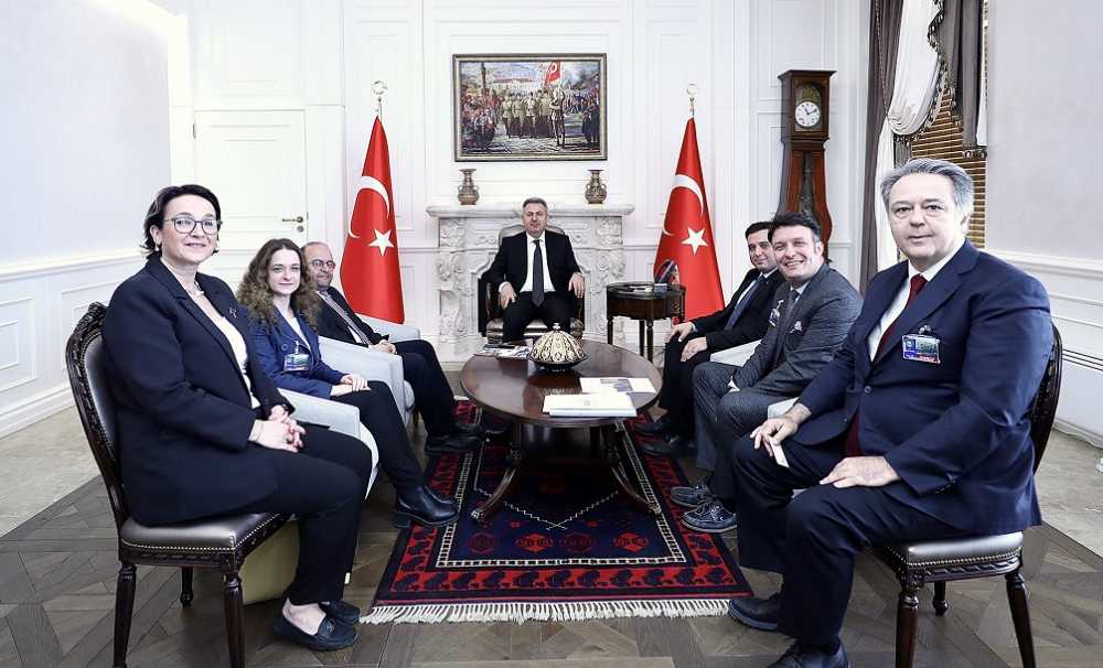 Skal İzmir Kulübü yöneticileri Skal Dünya Kongresi için Vali Elban'dan destek istedi.