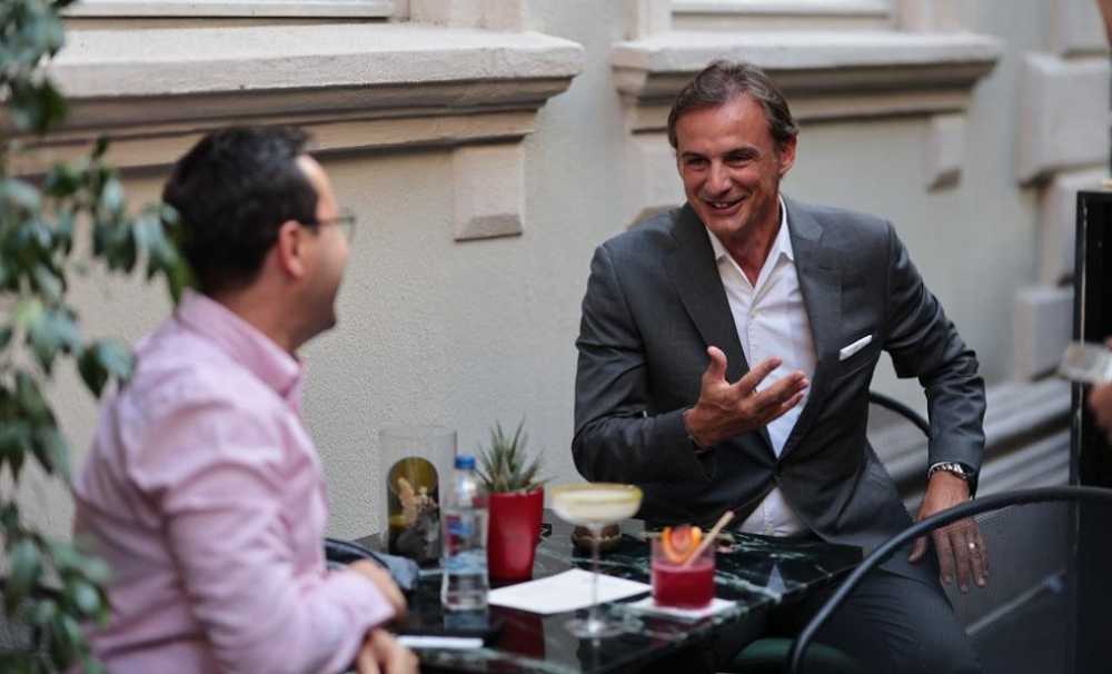 İstanbul'un seçkin otellerinin genel müdürleri, HomageHospitality yaz buluşmasına katıldı. 