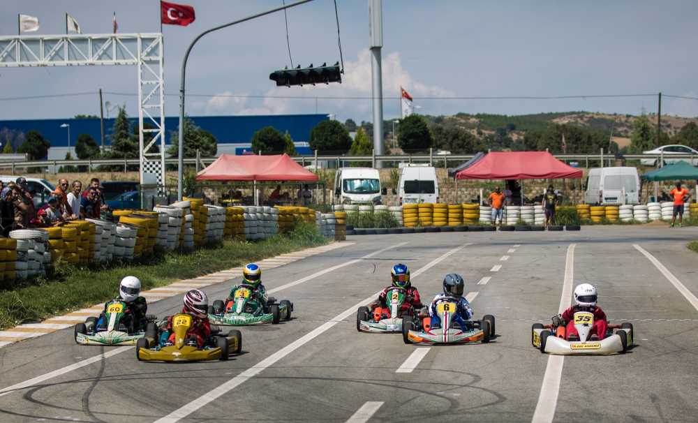 Uşak Pisti Karting ile Renklendi 