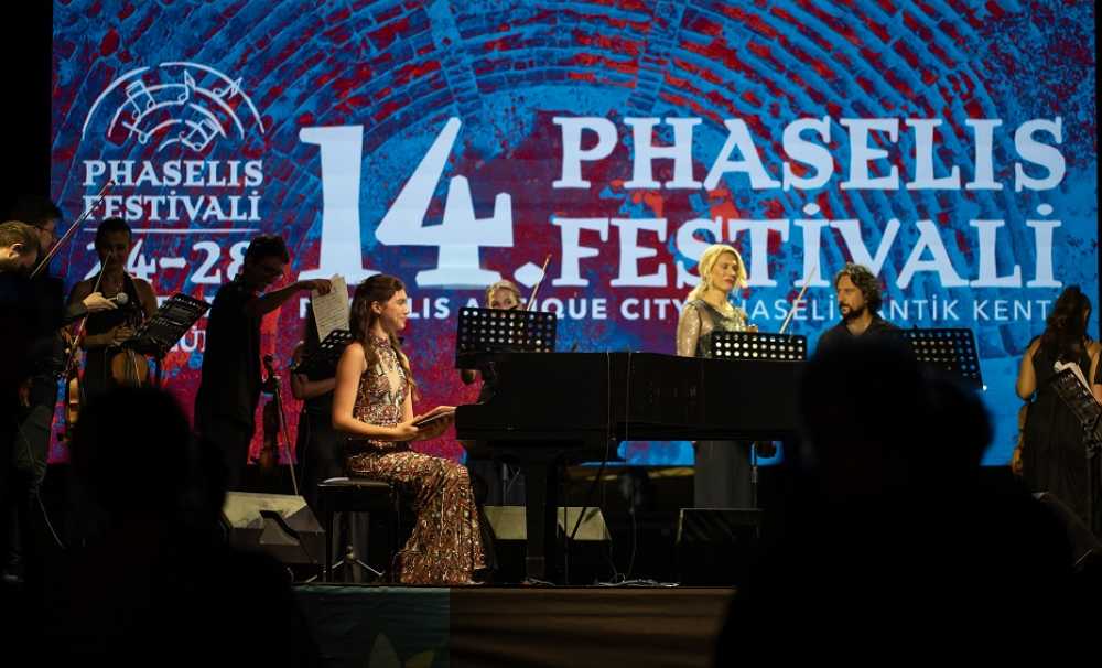  14. Phaselis Festivali’nde tarih, sanatla bütünleşti.