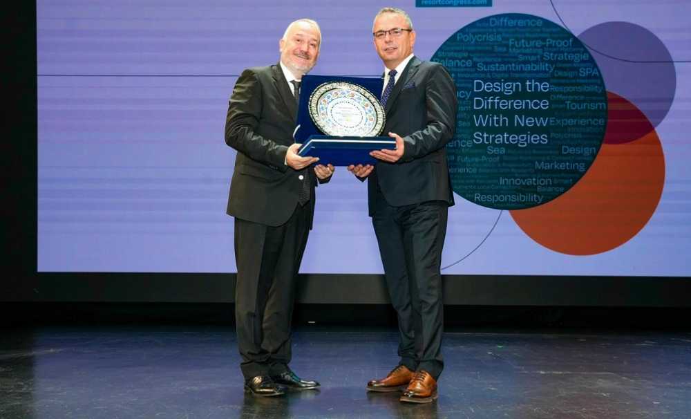 (AKTOB) tarafından, Uluslararası Resort Turizm Kongresi, Antalya'da gerçekleştirildi.