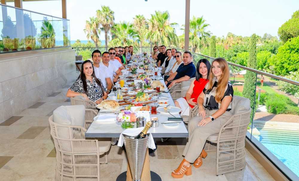 BDT Acente Yöneticileri, Gloria Hotels& Resorts Belek’te keyifli kahvaltıda bir araya geldiler. 