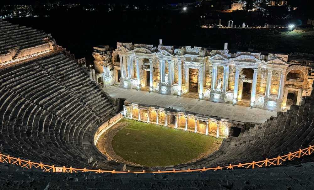 “Gece Müzeciliği” projesinin lansmanı, Denizli’deki Hierapolis Örenyeri’nde gerçekleştirildi.