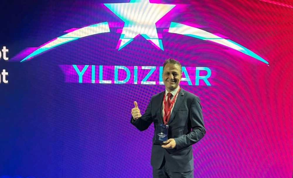 RE/MAX Türkiye 2025 Kongresi’nde Büyük Onur: Engin Kaya’ya Yıldızlar Kulüp Ödülü
