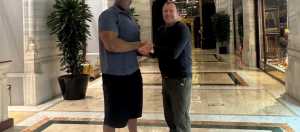 Dünya ağır sıklet boks şampiyonu Bob Sapp, Türkiye’ye özel bir ziyaret gerçekleştirdi.