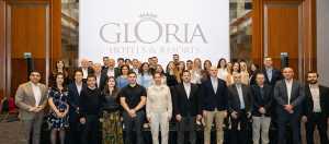 “Gloria Fikir Sahnesi” projesinin ödül töreninde, ekip üyelerinin başarıları kutlandı. 