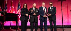 Rahmi M. Koç ve Bill Ford’a New York’ta Prestijli Onur Ödülü