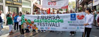  2. Bursa Gastronomi Festivali, kortej yürüyüşüyle başladı.