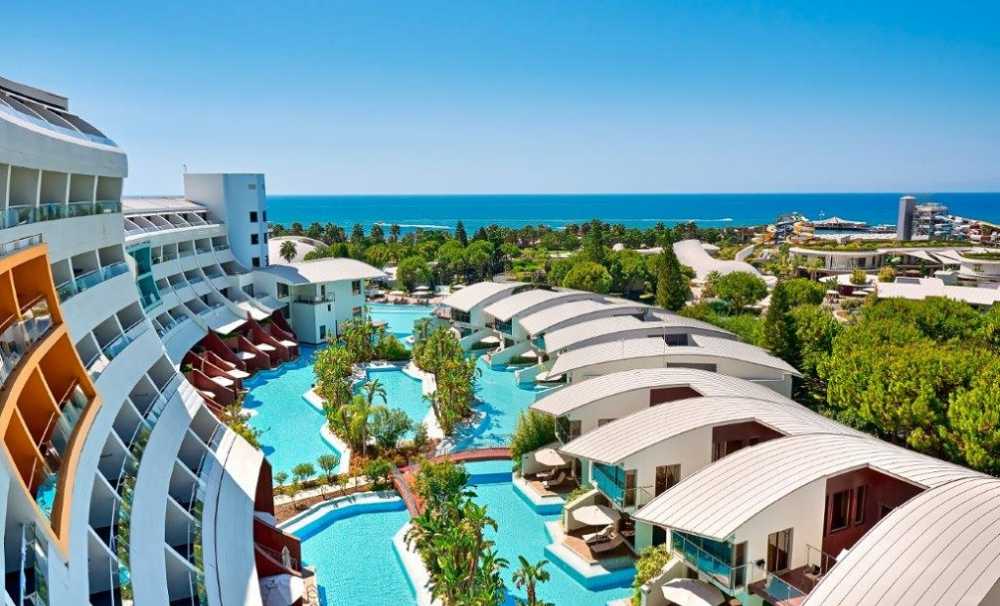 Cornelia Diamond Golf Resort & Spa, unutulmaz bir tatil deneyimi yaşatmaya devam ediyor.
