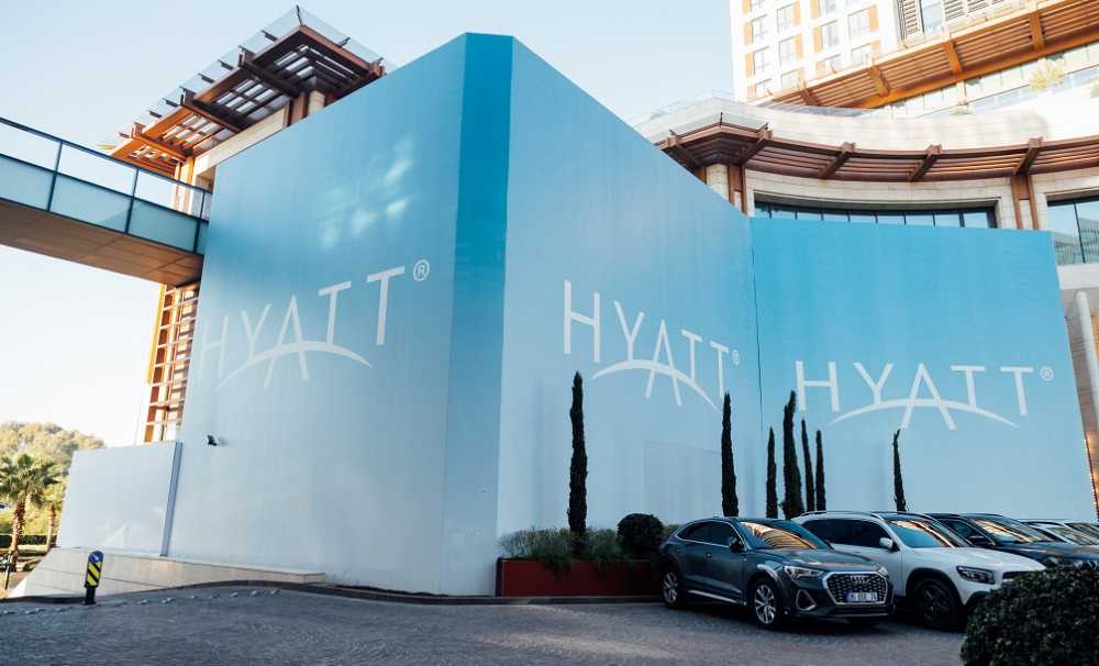 Hyatt Regency İzmir premium konaklama ve hizmet anlayışını yeni ünvanı Grand Hyatt İzmir İstinyePark ile lükse taşıyor.  