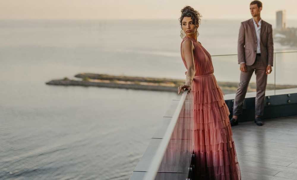 JW Marriott Hotel İstanbul Marmara Sea,14 Şubat’ı unutulmaz kılmak isteyen çiftlere benzersiz bir atmosfer sunuyor.