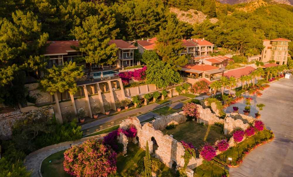 Martı Hemithea Hotel, beklentilerin üstünde bir lüksü, hayallerdeki tatil ile buluşturuyor 