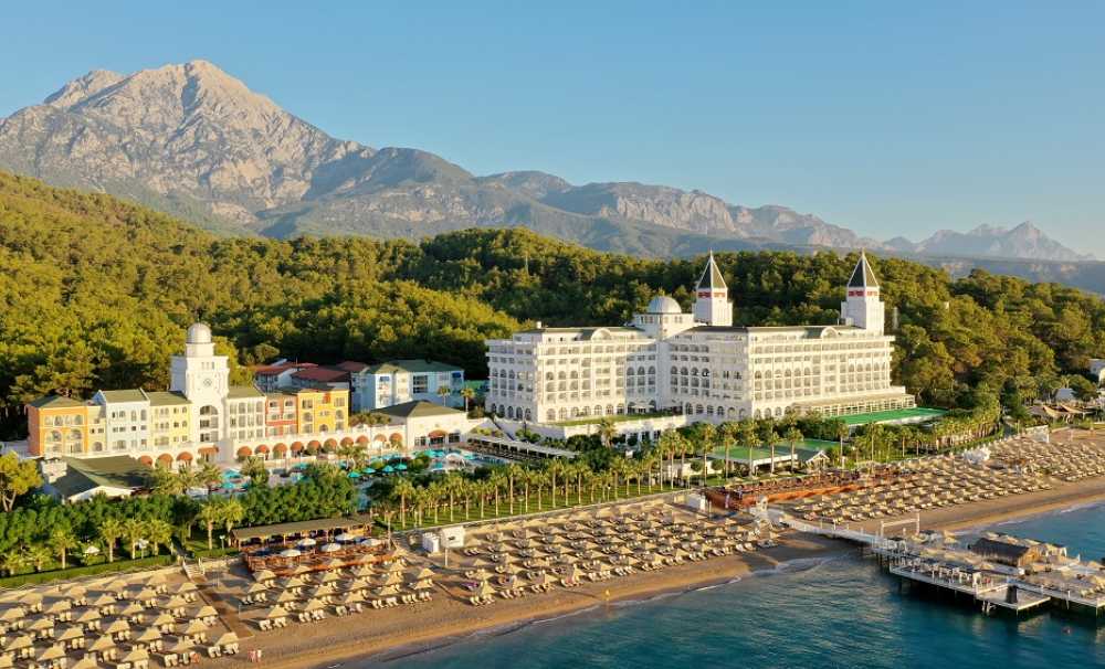  Nirvana Hotels, Altın Örümcek Ödülleri, Turizm & Seyahat kategorisindeilk 10'a girmeye hak kazandı.