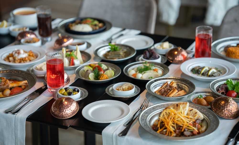 The Marmara Taksim, Ramazan ayı boyunca misafirlerini özel bir iftar deneyimine davet ediyor.