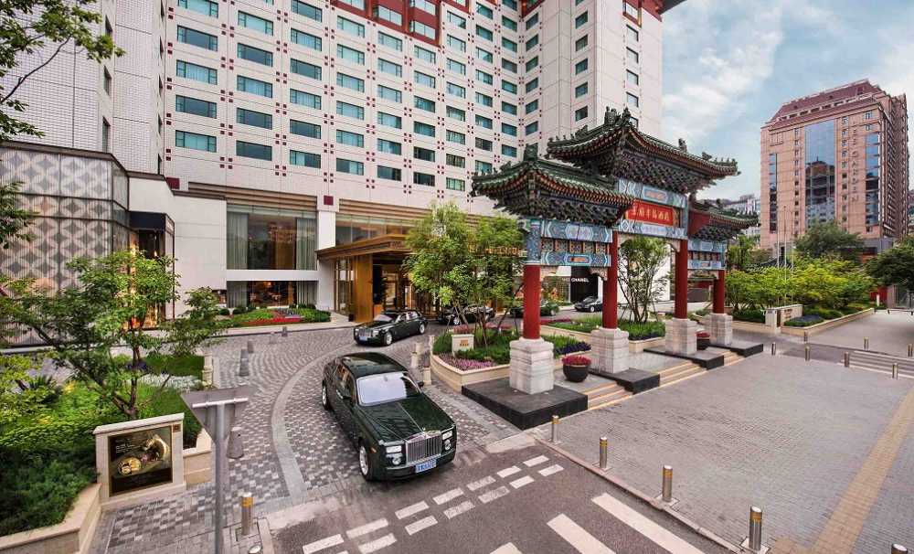 The Peninsula’da lüks konaklama deneyimi, misafirler otele adım atmadan önce başlıyor.