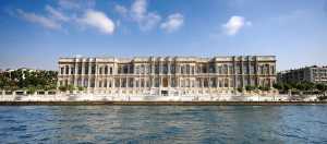  Çırağan PalaceKempinski İstanbul,  seçkin otellerin yer aldığı listede en iyi 50 otel arasına girdi.