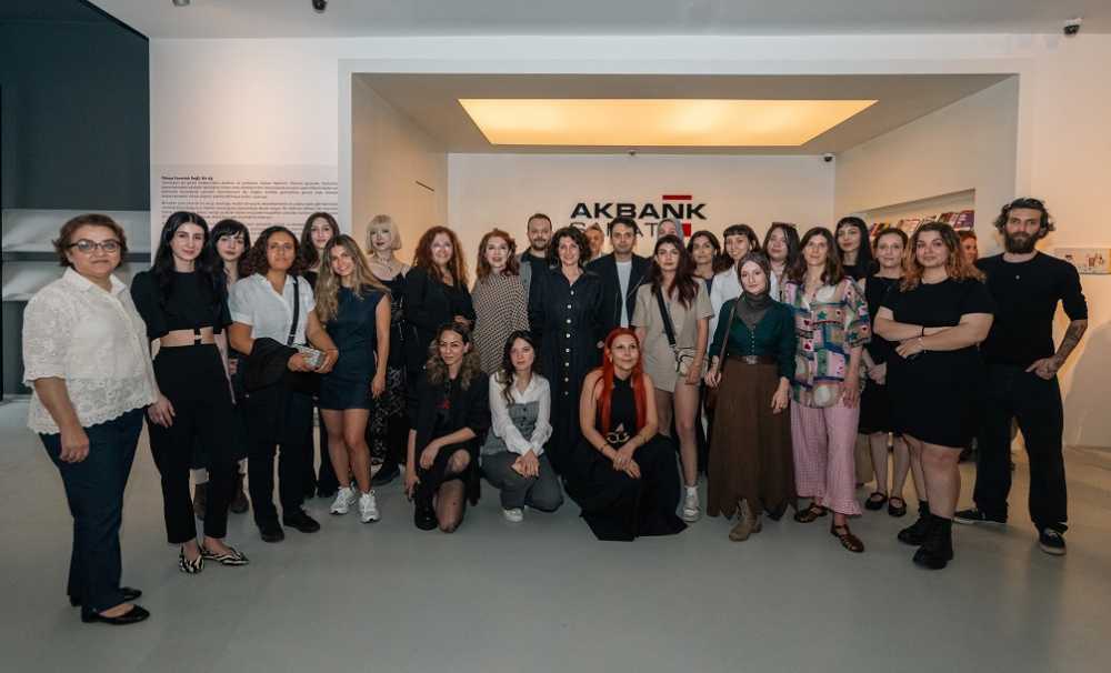 "Akbank Günümüz Sanatçıları Ödülü" sergisi, Akbank Sanat'ın İstiklal Caddesi'ndeki binasında açılacak.