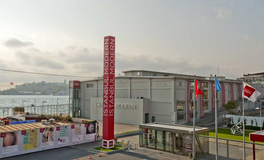 İstanbul Modern'in Yeni Müze Binası için İmzalar Atıldı