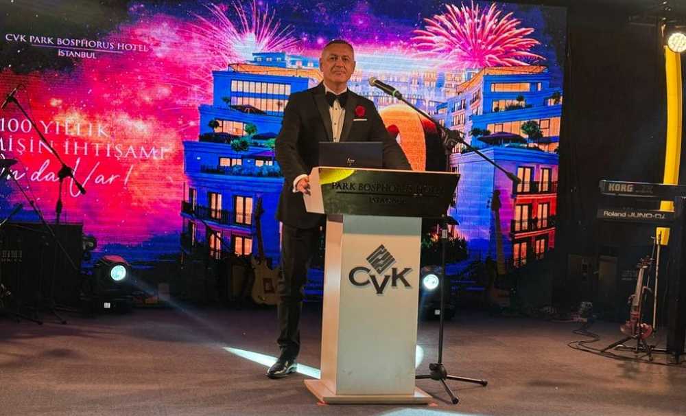 CVK Park Bosphorus Hotel “10. Yıl ve Yeni Yıla Hoş Geldin” etkinliği ile görkemli bir geceyle kutladı.