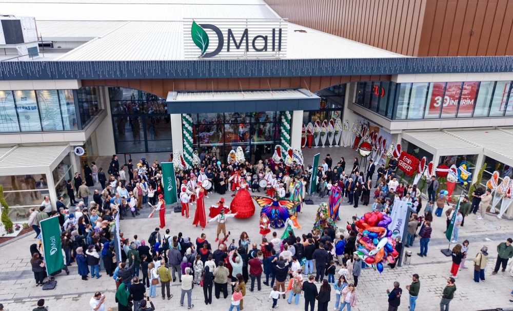 Düzce’de hayata geçirilen DMall AVM, ziyaretçilerini ağırlamaya başladı. 