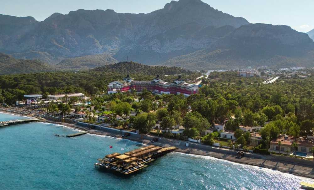  FashionTV Luxe Resort, yaz boyunca birbirinden ünlü isimleri ağırlayacak. 