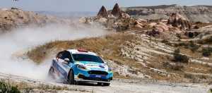 Dünyanın İlk ve Tek Engelli Kadın Ralli Pilotu Kübra Denizci Keskin’e Wyndham’dan Destek
