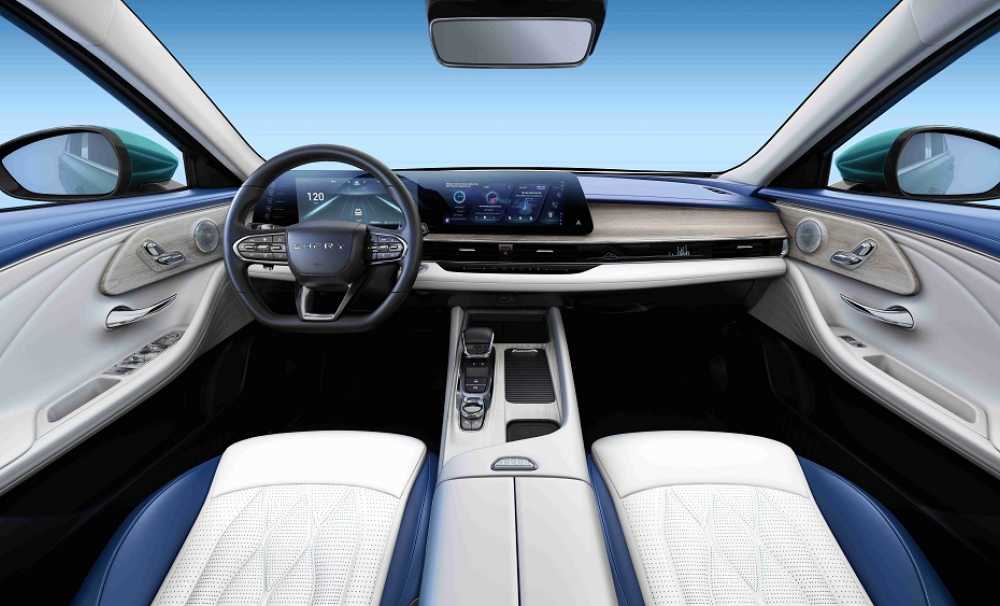 ARRIZO 8 PHEV Yeni Enerji Döneminde Üst Sınıf Sedanda Chery’nin Amiral Gemisi Olacak! 