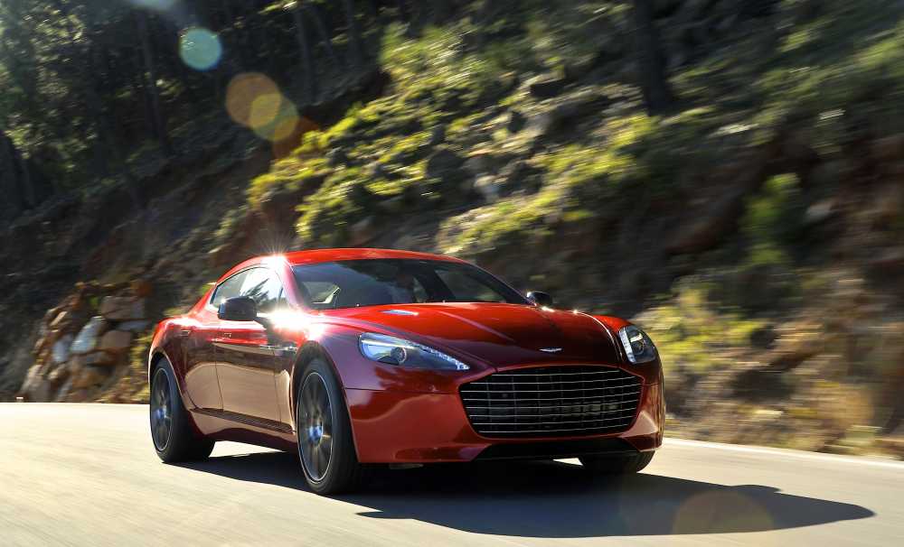 Göz kamaştıran yeni Aston Martin Rapide S