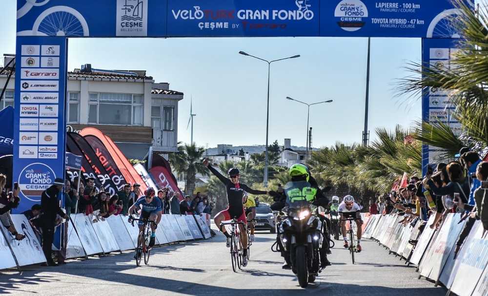 13 ülkeden 1.159 bisikletçi hafta sonu VeloturkGranFondo Çeşme’de pedal çevirecek.