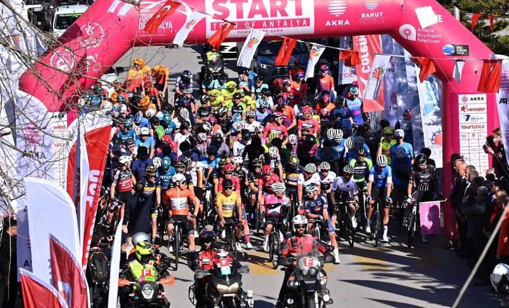 Tour of Antalya powered by AKRA 2024 Takım Kadroları Açıklandı 16 ülkeden 25 takımdan 175 bisikletçi Antalya’da buluşacak