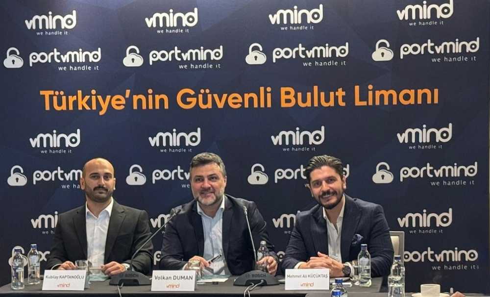  vMind, ‘Bulutta İşler Değişecek’ diyerek “portvMindPublicCloud”un tanıtımını yaptı. 
