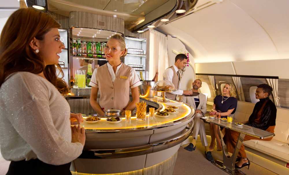 Emirates, A380’in 9’uncu Yılını, Yenilenen Onboard Lounge ile Kutluyor