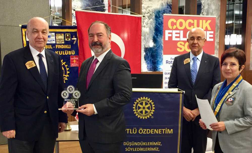Pegasus Genel Müdürü Mehmet Nane’ye Rotary Üstün Meslek Hizmet Ödülü