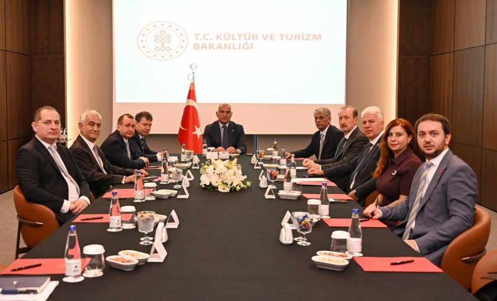TÜRKİYE-RUSYA HATTINDA HEDEF: DAHA FAZLA UÇUŞ, DAHA GÜÇLÜ TURİZM