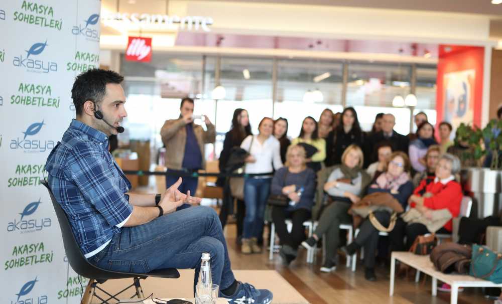 Arda Türkmen Akasya Sohbetleri'ne Konuk Oldu