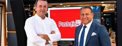  Pastofino, ilk restoranını KoruFlorya AVM’de açarak sektöre giriş yaptı. 